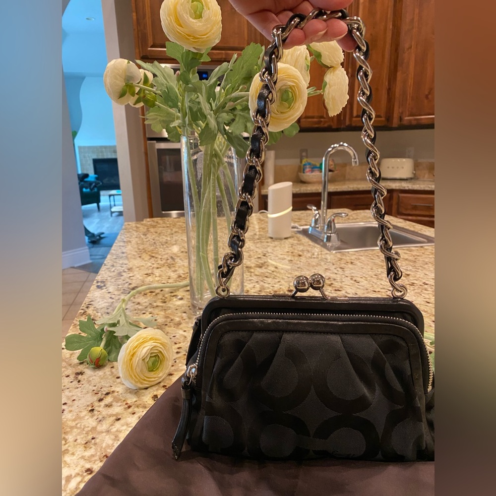 Chanel like 🌟 COACH Black Parker Kiss Lock Jacquard w/Leather Trim Shoulder Bag - Picture 6 of 12